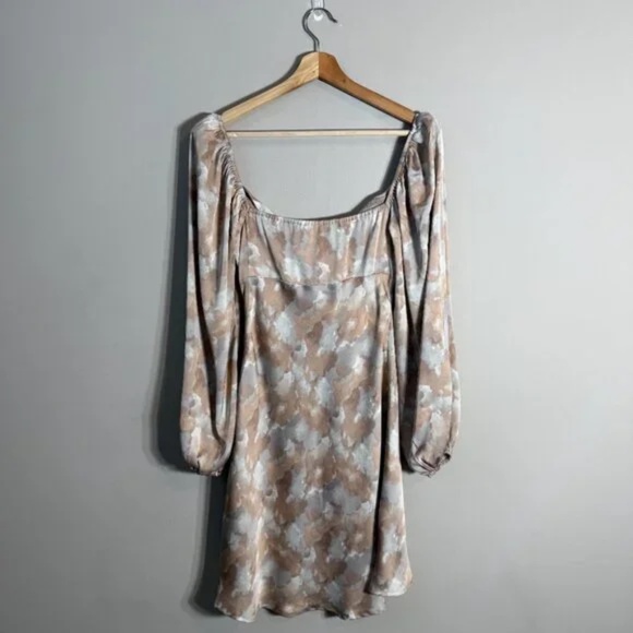 ASTR The Label Satin Twist Front Mini Dress Size Small NWT - Picture 7 of 11